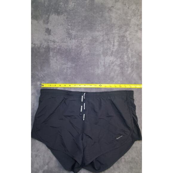 Nike Women' Sz M Modern Tempo Embossed Running Short 719759-010 Gym Hiking C11 - Picture 3 of 10